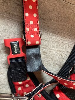 Postroje a oblečky na menšího pejska - 15