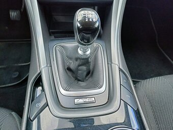 Ford Mondeo, 2,0 TDCi 132 kW TITANIUM - 15
