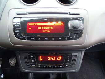 Seat Ibiza 1.2TDI 75koní r.v.12/2012 - 15