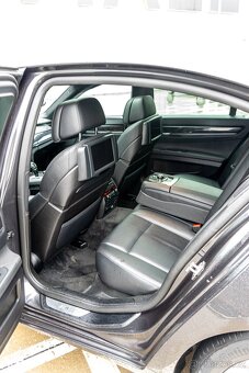 BMW Rad 7 740d - 15