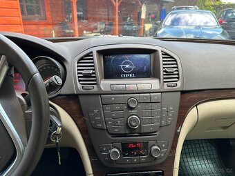 Opel insignia 2.0cdti-118 Kw - 15