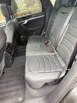 VW Touareg 3.0tdi 210 kw,3x Rline, Webasto, Vzduch, Dinaudio - 15
