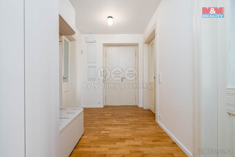 Prodej bytu 4+1, 141 m², Praha - Smíchov, ul. Zborovská - 15