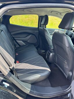 Ford Mustang Mach-E 98kWh RWD Premium - 15
