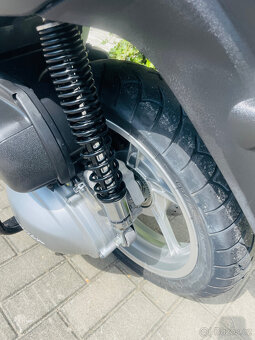 Honda SH 300 i  s ABS City r.v.2013 pouze 6tis km - 15