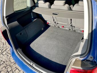 Volkswagen Touran 1.6 TDi Cross, výhřev, Bi-xenony, senzory - 15