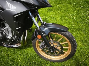 honda CB 500 X (2019) nový model 19", 6500km, kufr - 15