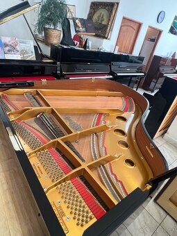 Klavír Samick se zárukou 2 roky. Doprava zdarma, - 15