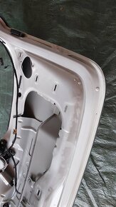 VW Passat – Zadní dveře Bílá - 15
