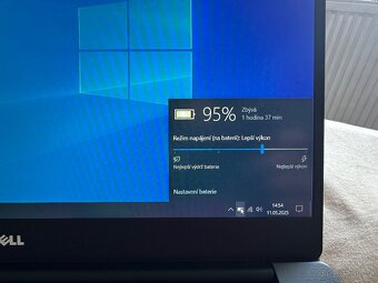 Dell XPS 15" 9560 - 15