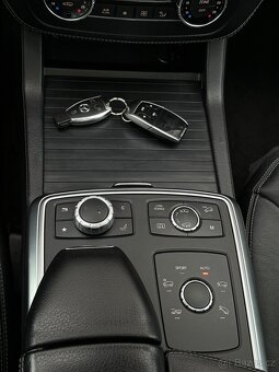Mercedes-Benz GL350d 2015 - 15