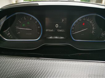 Peugeot 2008, Allure 1.2 PurTech ČR 1.majitel DPH - 15