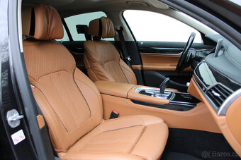 BMW 730d xDrive / ACC / HUD / 360° / VZDUCH / KEYLESS / 21" - 15