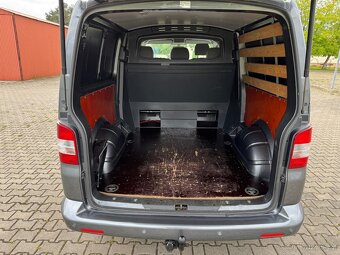 VW TRANSPORTER T5.1 2.0TDI 103KW DSG LONG 5 MÍST R.V.2010 - 15