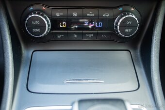 Mercedes-Benz A 45 AMG - 15