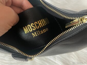 Moschino Black Logo kabelka - 15