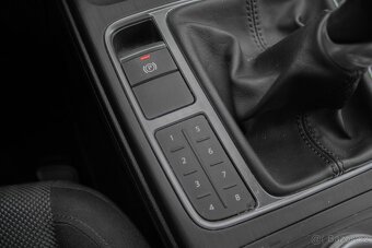 Audi A4 Avant B8 2.0 TDI S-Line - 15