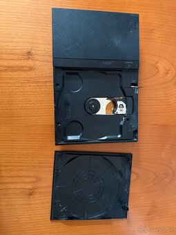 PS2- fat a slim - 15