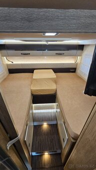 180PS 4místa 3,5t automat Mobilvetta kea i86 tažné 2t - VIP - 15