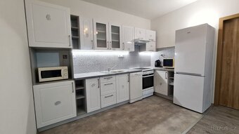 Pronájem bytu 2+kk 49 m² Obránců míru, Strakonice, 9 980 Kč - 15