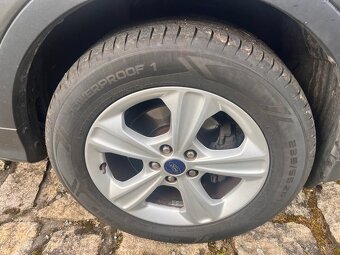 Ford Kuga 1.5i 110 kw najeto 73tis.km jeden majitel v ČR - 15