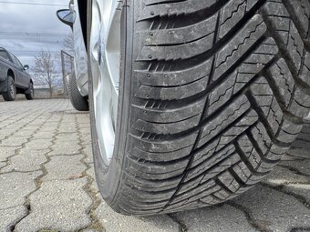 Ford Fiesta, 1.25i 60 kW klima, serviska - 15