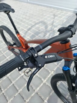 Horské kolo TREK Fuel 8 Gen 6 29″ velikost XL - 15