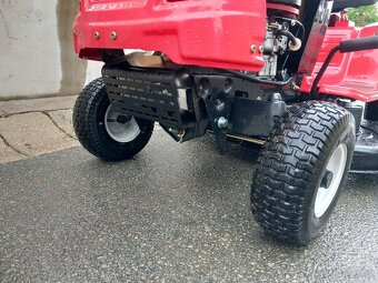 Prodám zahradní traktor MTD Racing - 15