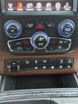 DODGE RAM 2500 HEAVY DUTY—6.4 V8 HEMI—2016–Laramie—VZDUCH— - 15