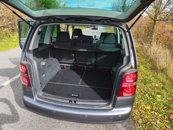 Volkswagen Touran, 1.9 TDi 77kW, 7 míst - 15
