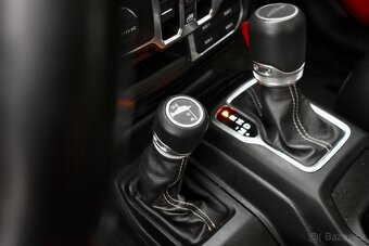 Jeep Gladiator 3.6, rok 2021, nájezd 60 tisíc km, TOP stav - 15