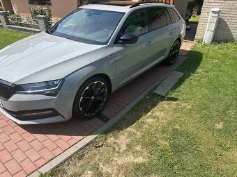 Škoda superb Kombi 12/2020 - 176 kw . 4x4 - 15