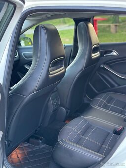 Mercedes Benz GLA220 4MATIC - 15