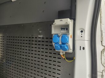 Ford Transit L3H3 96kW. profi-dílna, 220V, nezávislé topení - 15