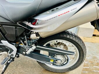 Aprilia Pegaso 650 Trail, 35kW, možnost splátek a protiúčtu - 15