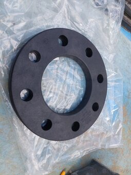 vodoinstalační materiál - 15