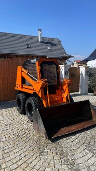 PRONÁJEM - SMYKOVÝ NAKLADAČ TOYOTA 2SDK8 - 15