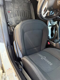 Kia Sportage 1.6i GDi 99kw rok 2013 LED světla - 15