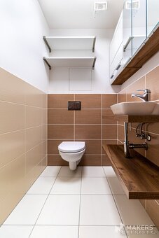 Prodej bytu 3+kk se 2 balkony a krásným výhledem, 94 m², Ber - 15