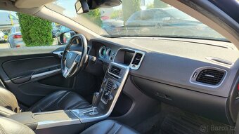 VOLVO V60 2012 T6 224 kW AWD 4x4 R-DESIGN,NAVI,PARK.KAMERA - 15