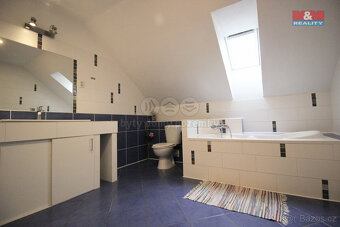 Prodej rodinného domu, 190 m², Liberec, ul. Oblouková - 15