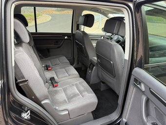 VW TOURAN 2.0 TDI 130kW DSG-2014-199.856KM-NAVI,VÝHŘEV- - 15