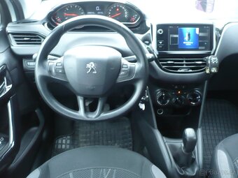 Peugeot  208 1.2 i - 15