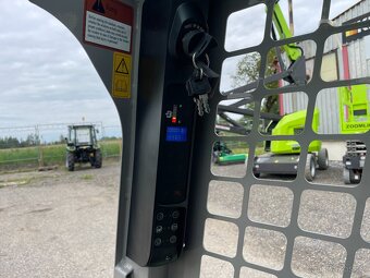 Nakladač Zoomlion ZS030R - 15