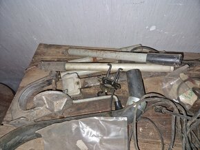Směs dílů škoda MB, 105,120, octavia 440, spartak, lada td. - 15