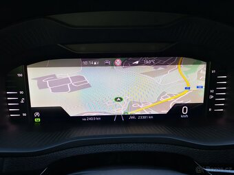 ŠKODA Karoq 1.5TSI 110kW Manuál Top Selection 2024 ZÁRUKA - 15