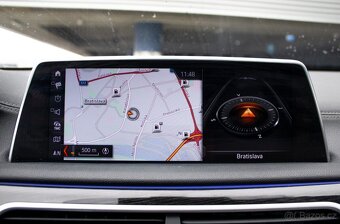 BMW Rad 7 730d xDrive A/T 2018 - 15