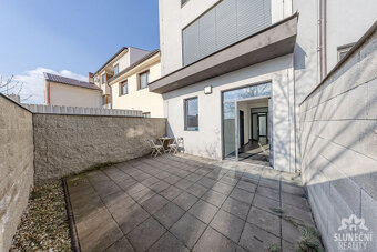 Pronájem komerčních prostor, 137 m², Uherský Brod - Komenské - 15