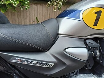 Yamaha xjr 1300 - 15