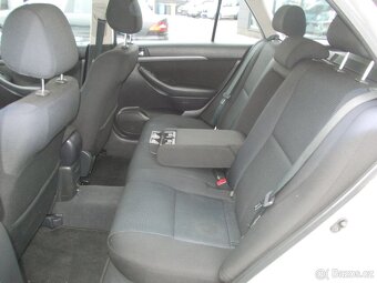 Toyota Avensis, 2.0 D-4D 93KW - 15